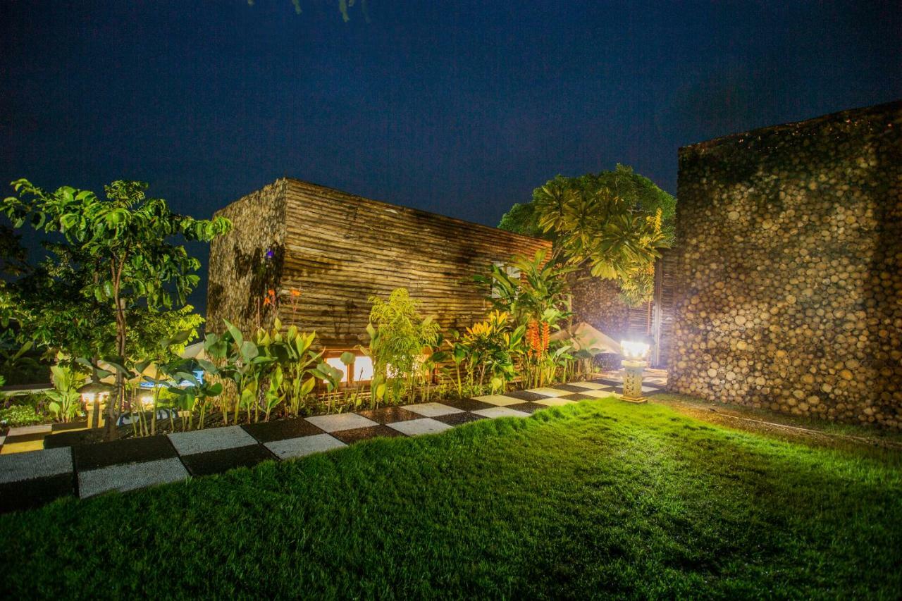Kabeh Jati Garden Villa & Restaurant Tanglad Exteriér fotografie